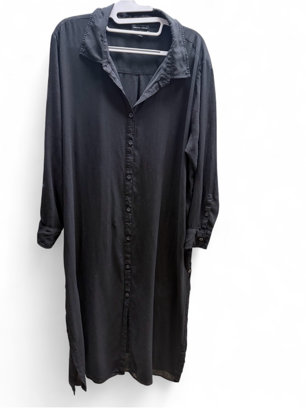 Universal Standard black button-down midi shirt dress / duster 🖤